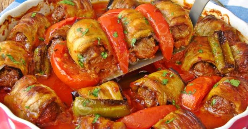 PATLICAN SARMA (Az Malzeme İle Yapılabilecek En Özel Ana Yemeklerin Başında Bu Yemek Gelir)